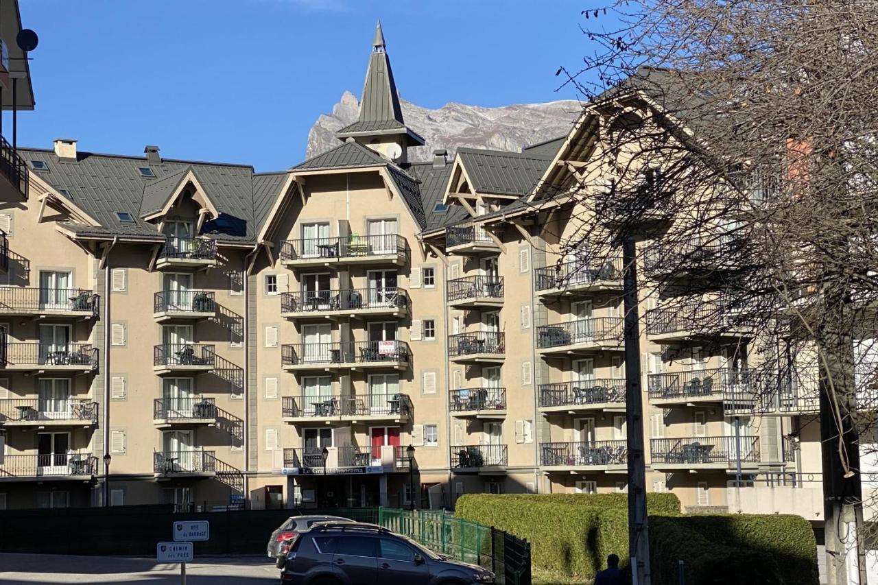 Flat In Residence With Swimming Pool Saint-Gervais-les-Bains Exteriör bild